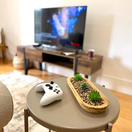 Apartment Cc House *